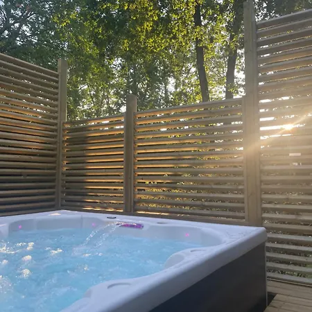 Kemping Chant Des Oiseaux ***